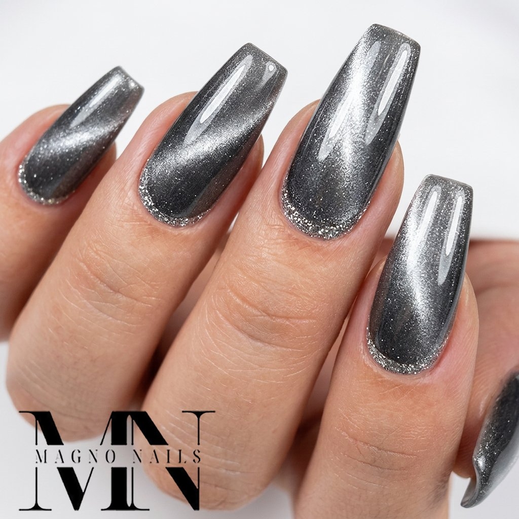 Nageldesign Ideen mit Cat Eye Antracite